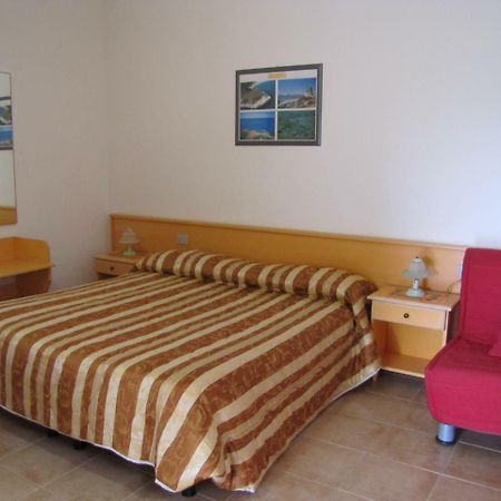 B&B Monte Gruttas Camisa Bagian luar foto