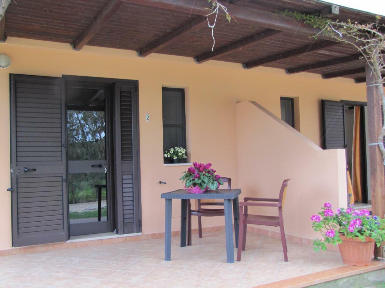 B&B Monte Gruttas Camisa Bagian luar foto