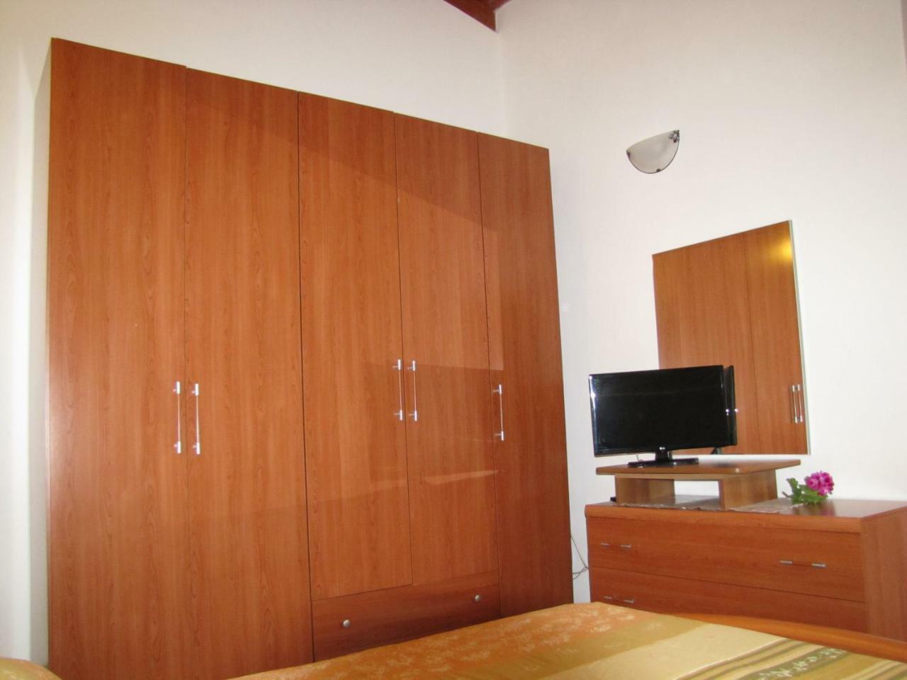 B&B Monte Gruttas Camisa Bagian luar foto
