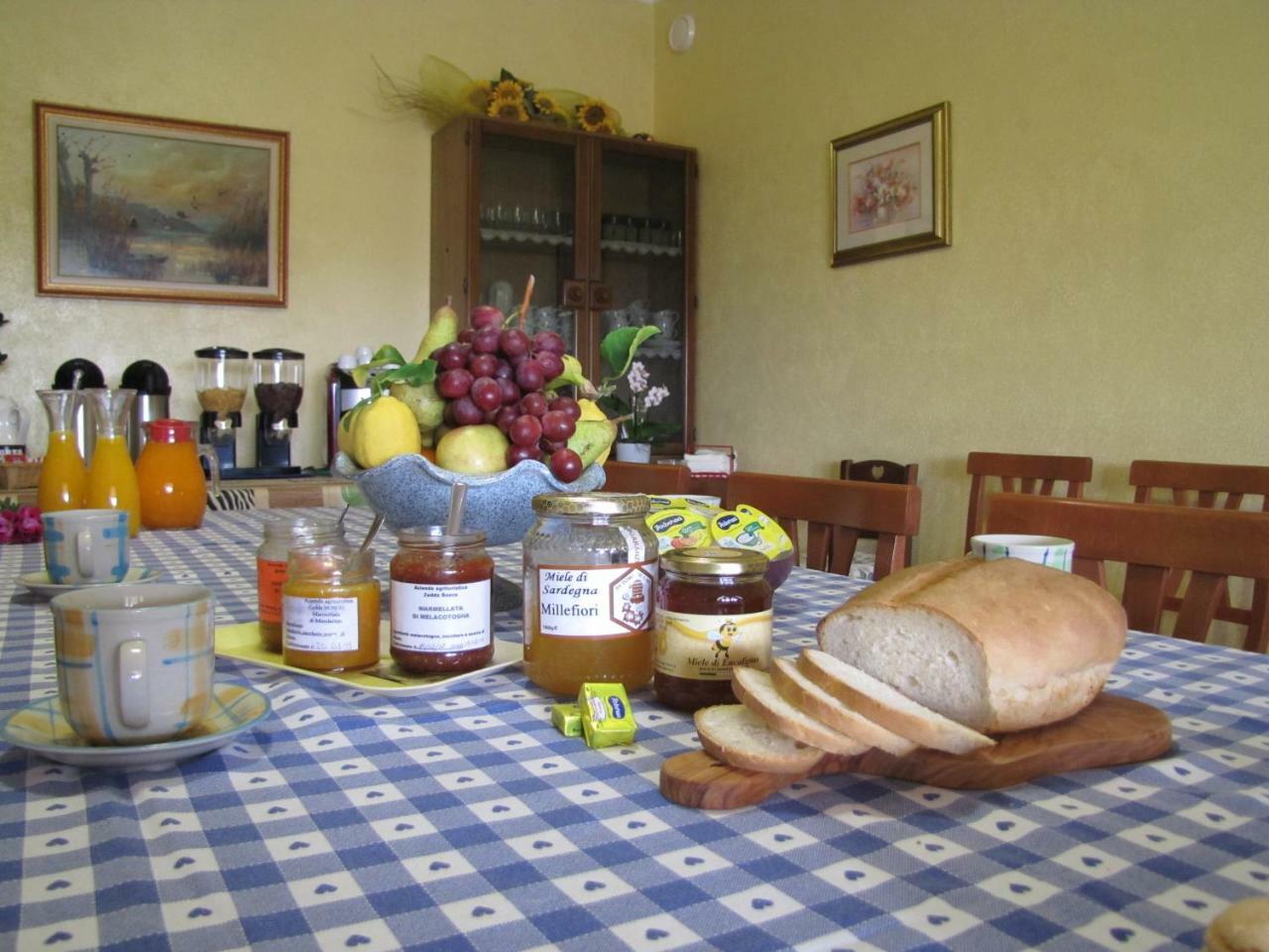 B&B Monte Gruttas Camisa Bagian luar foto