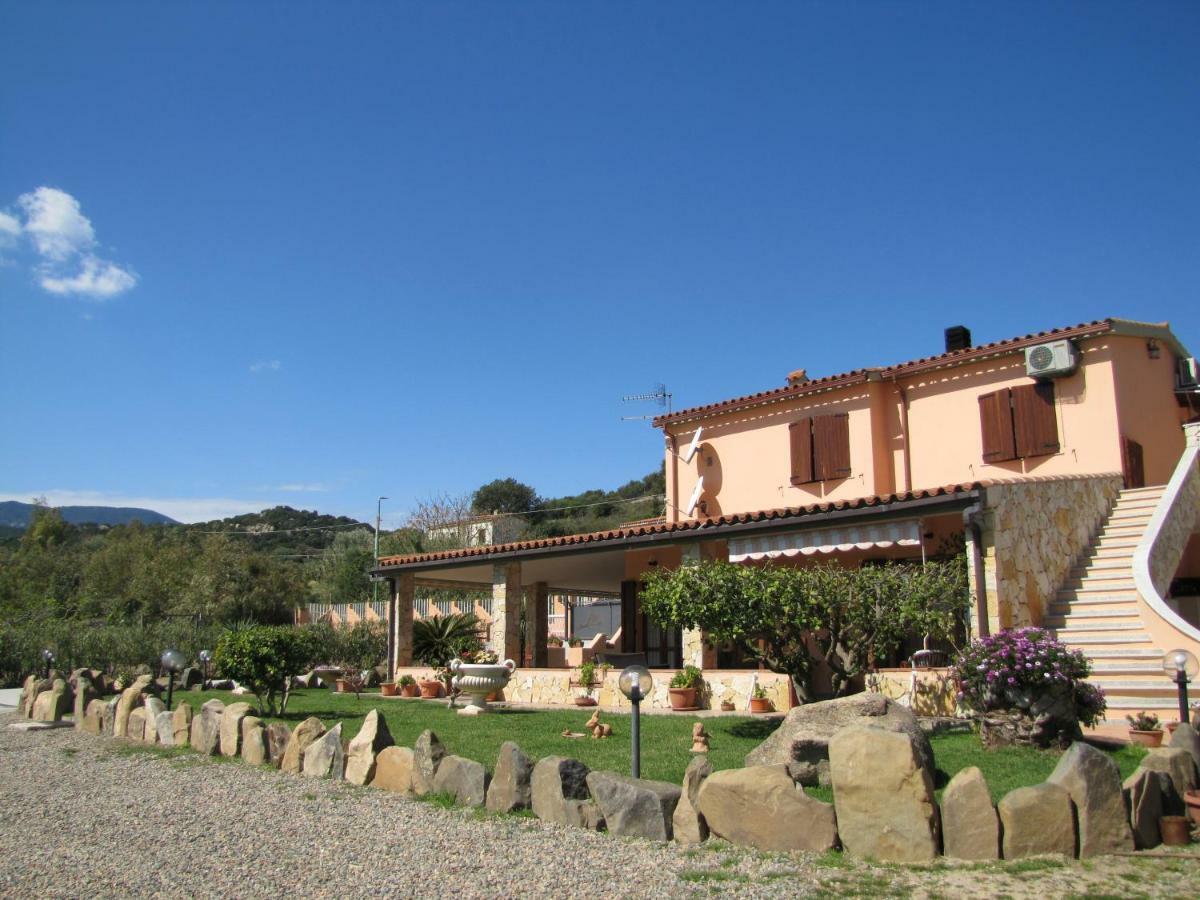 B&B Monte Gruttas Camisa Bagian luar foto